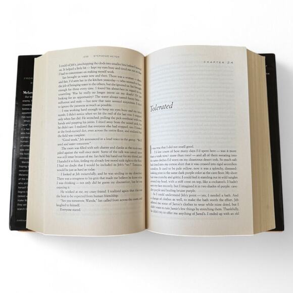 The Host – Stephenie Meyer (Hardcover) - Picture 3 of 4